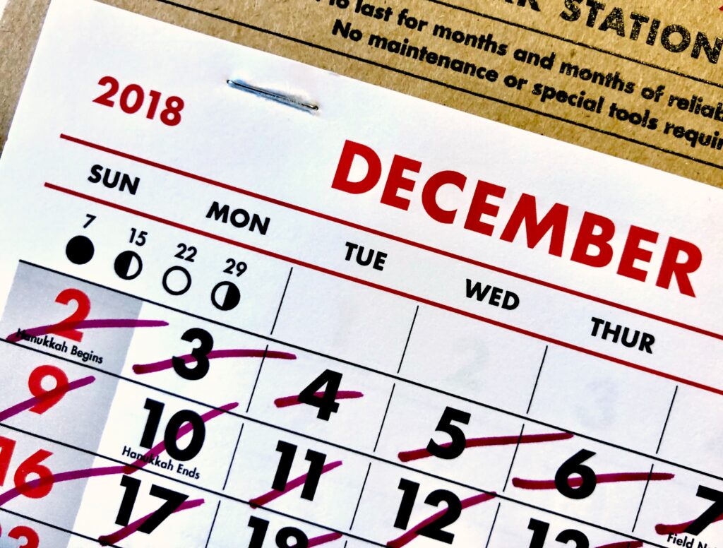 Imagem de um calendário para ilustrar porque a organização é o segredo para conseguir criar novos hábitos